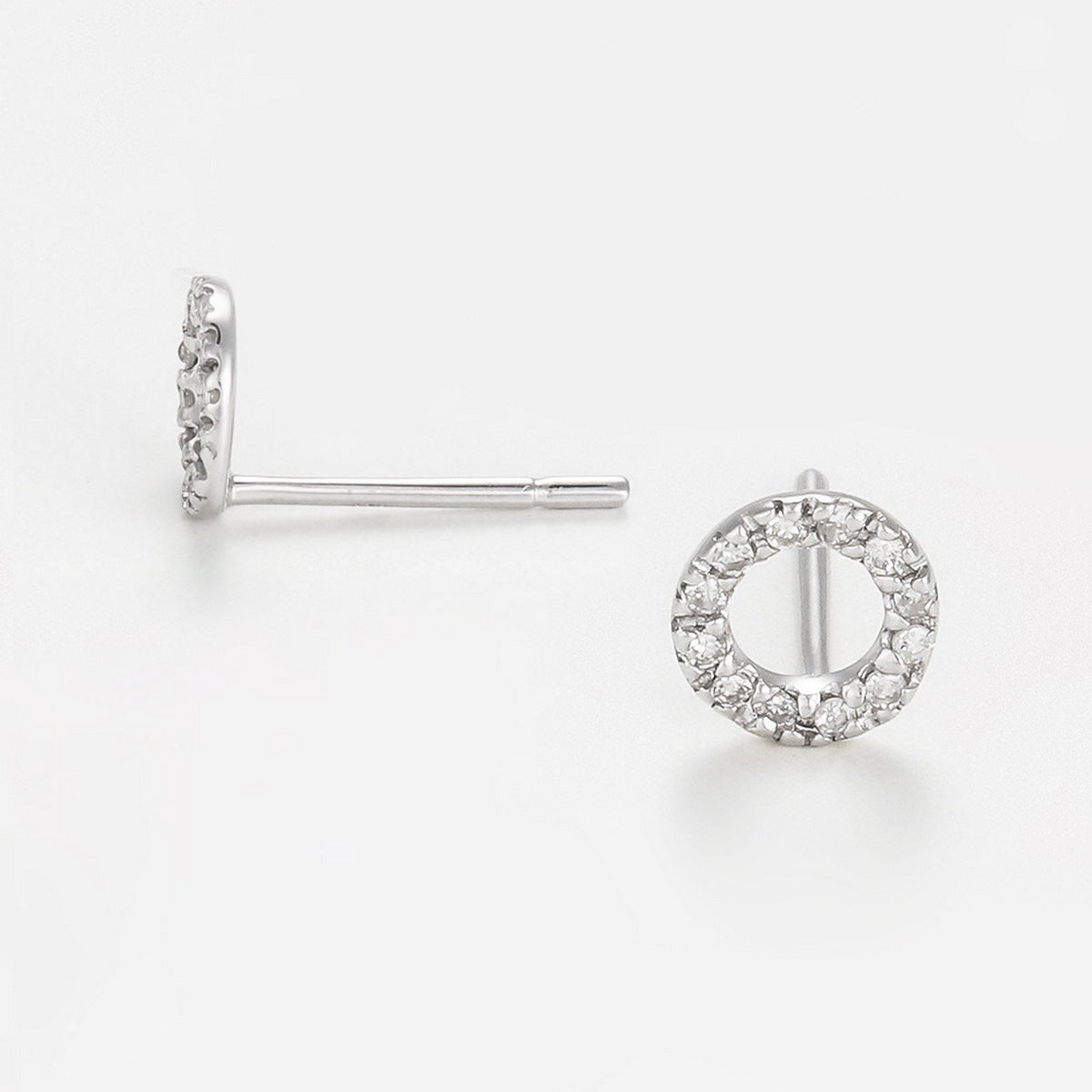 Boucles D'Oreilles "Simplicité" Diamant : 0,10" Simplicité" Diamant : 0,10Ct/24 - Or Blanc