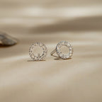 Boucles D'Oreilles "Simplicité" Diamant : 0,10" Simplicité" Diamant : 0,10Ct/24 - Or Blanc