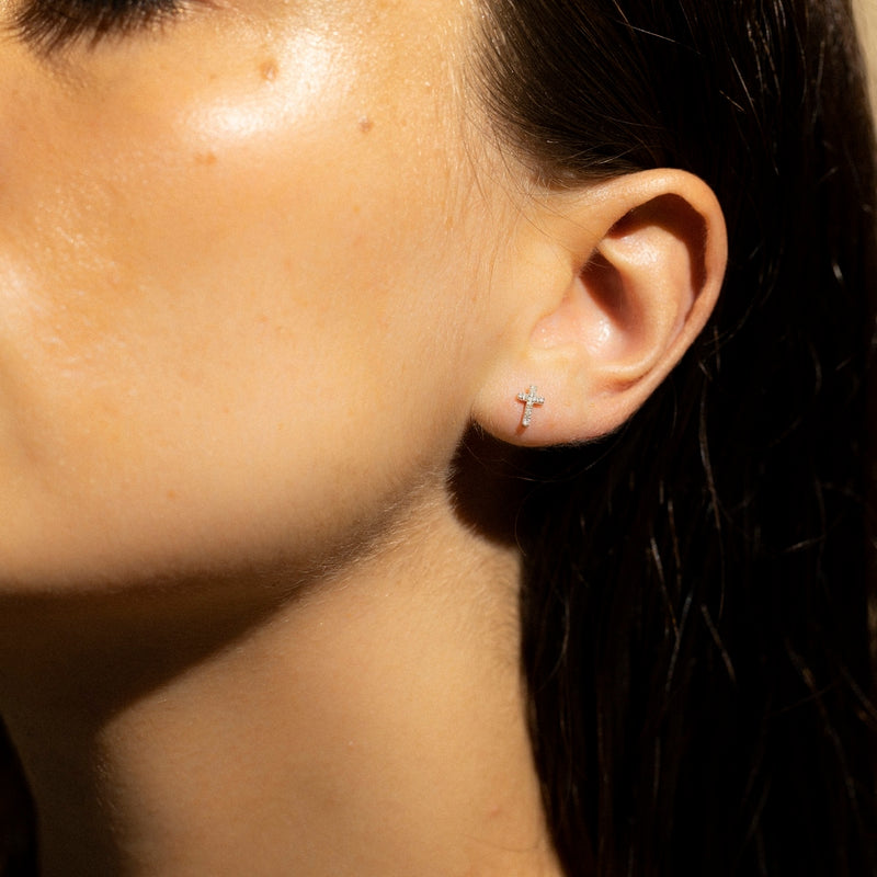 Boucles D'Oreilles "Jolie Croix" D0,05/16 - Or Blanc