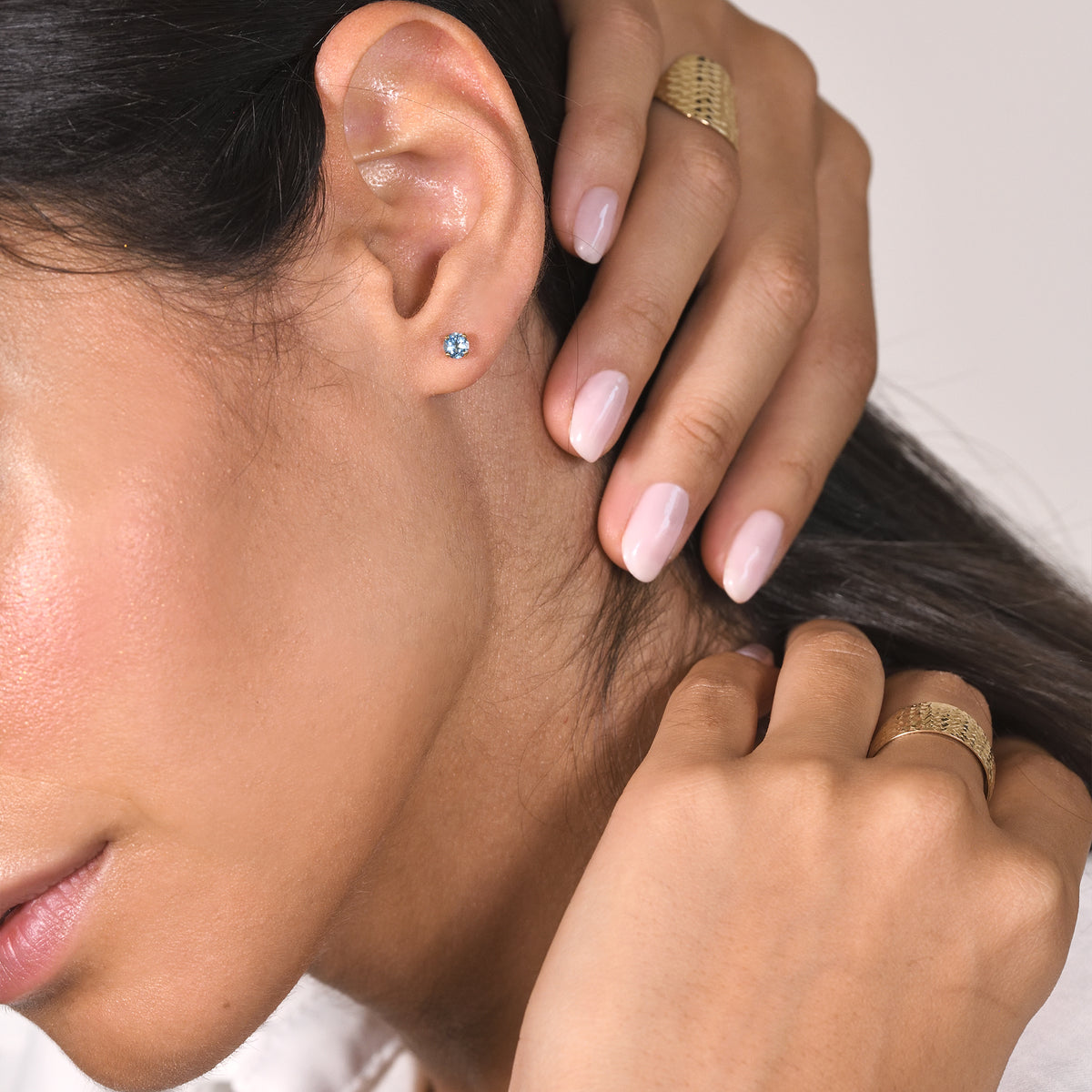 Boucles D'Oreilles "Puce Topaze 4Mm" : 0,45Ct/2
