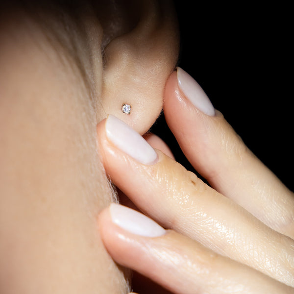 "Single Diamond 0.06" Earrings - 0.06/2" - 375/1000 Yellow Gold