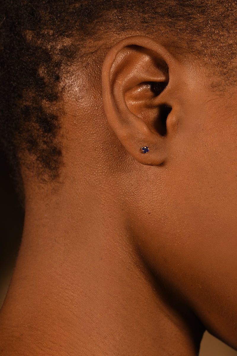 Boucles D'Oreilles "Puces Saphirs Bleus 3Mm" :0,18Ct/2