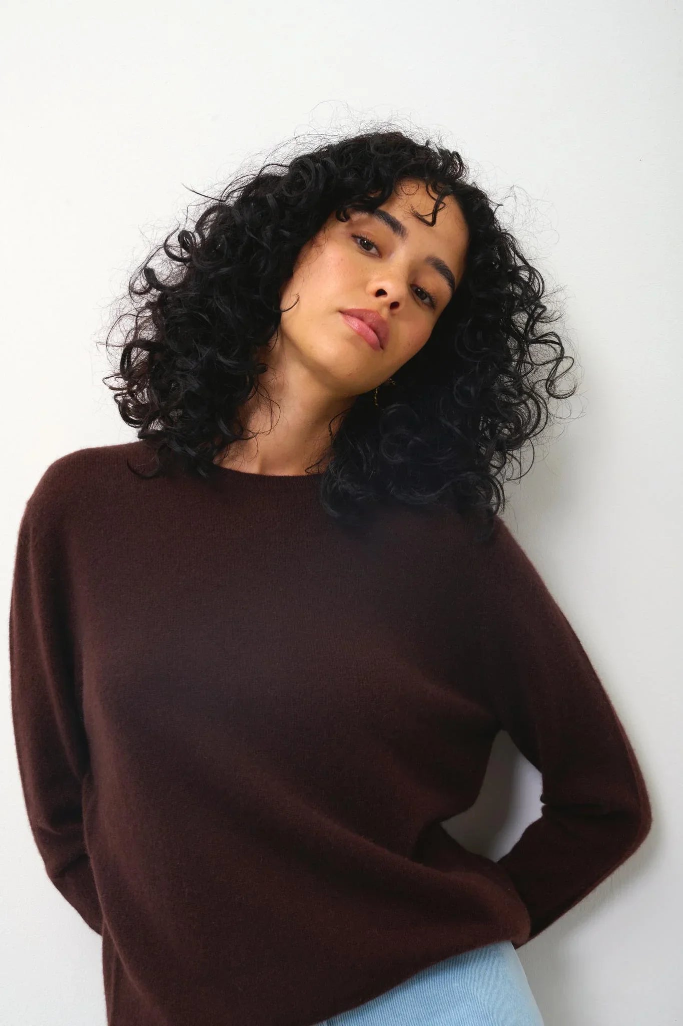 Jersey Cuello Redondo Abotonado Espalda - Estaris - Choco