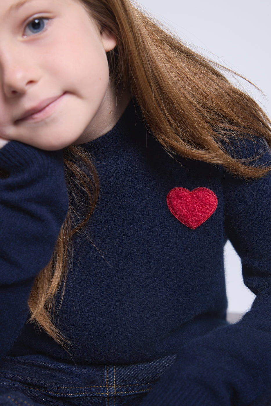 Pull Col Rond Cœur Pompon Evy - Bleu Marine Rouge - Enfant
