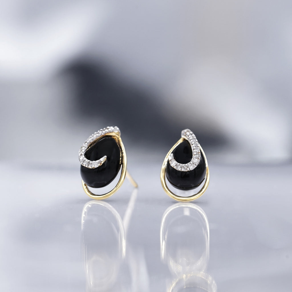 "Galapagos" Earrings with 0.08/24 Diamonds &amp; Black Agate - 375/1000 Yellow Gold