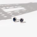 Boucles D'Oreille "Abra" Diamants 0,13/36 & Saphirs 1,1/2 - Or Blanc 375/1000