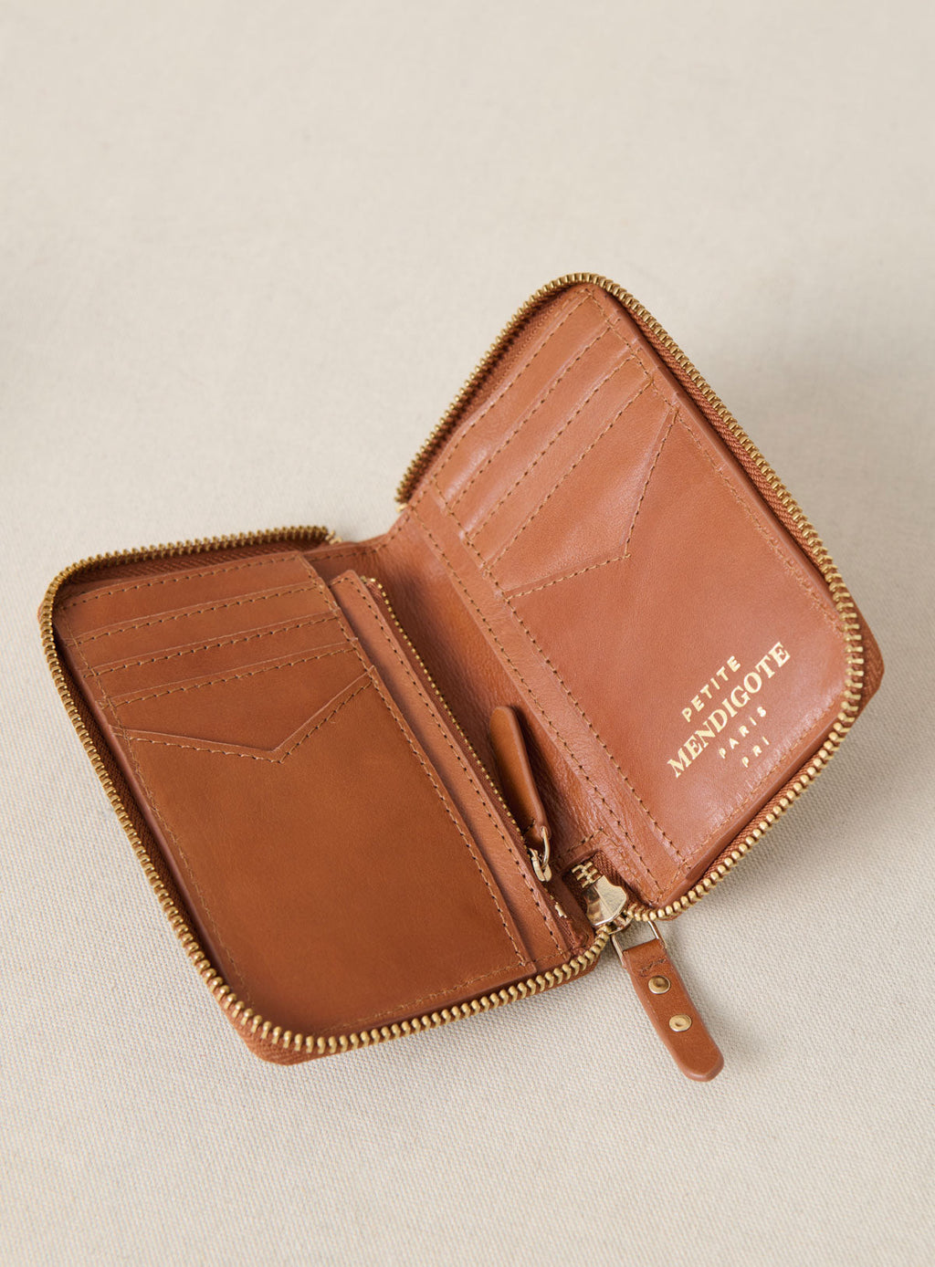 Edouard Wallet - Camel