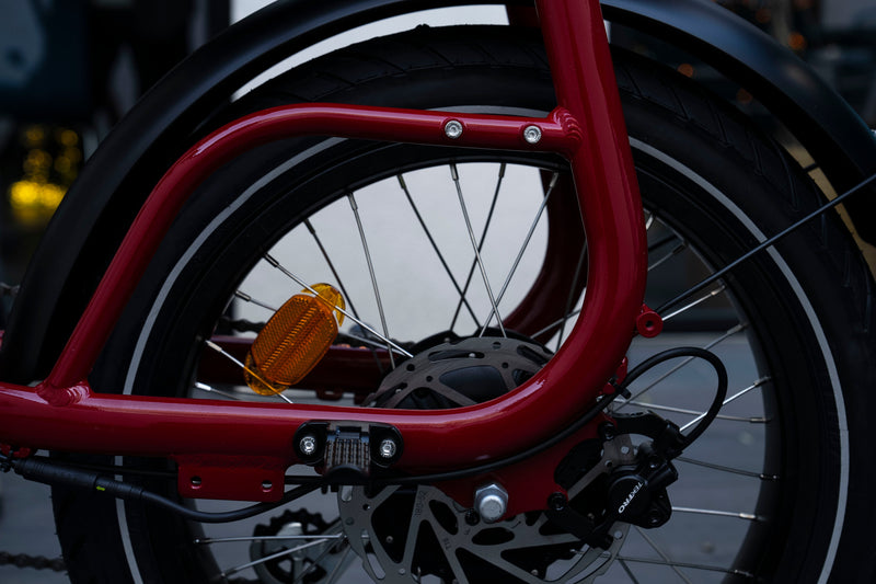 Vélo Électrique Yuvy 2 – Biplace Cargo Compact Avec Plateforme Avant/Arrière Offerte