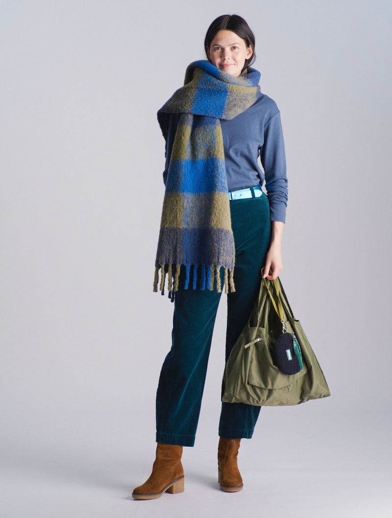 Check Scarf - Navy / Khaki