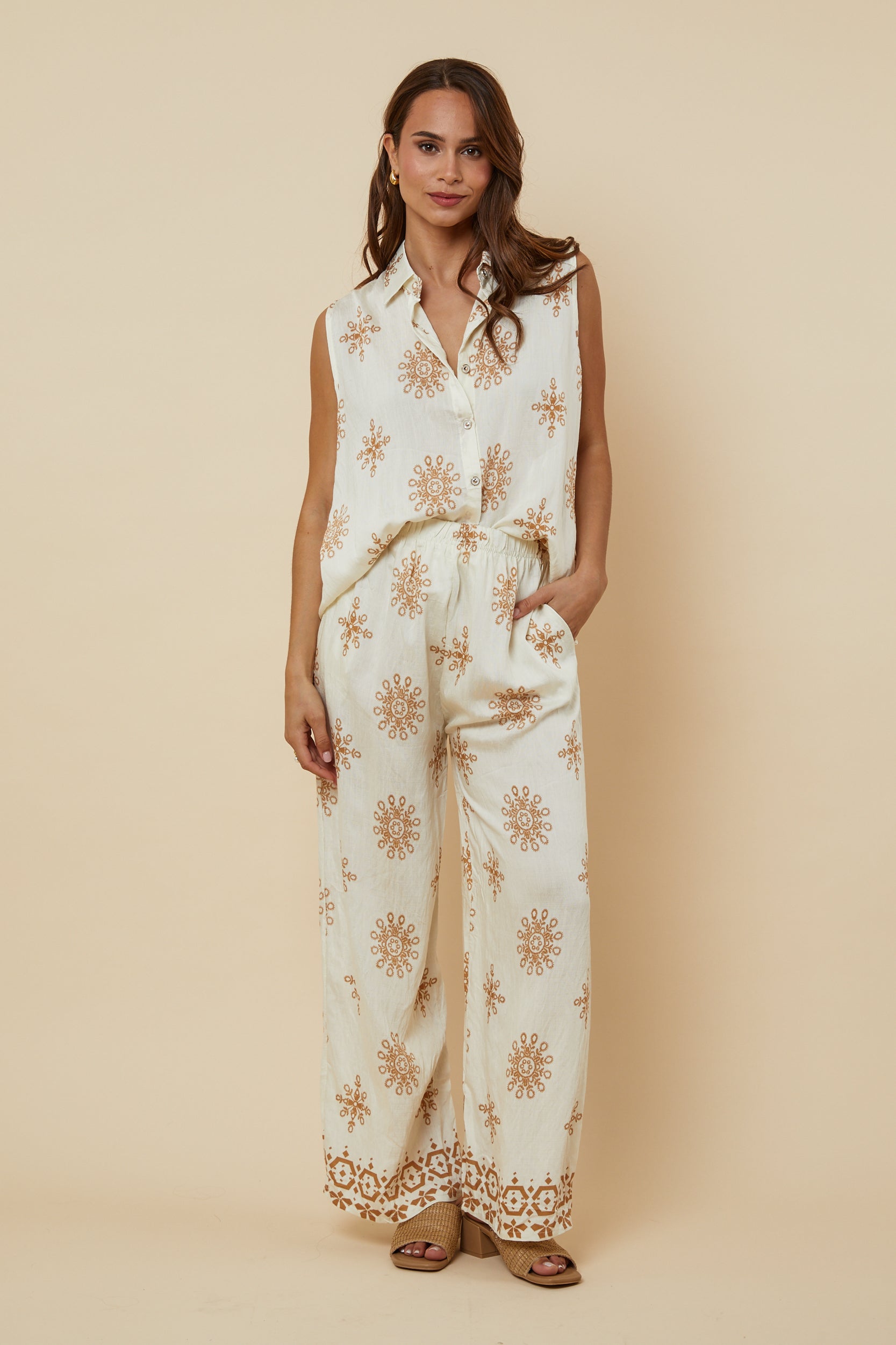 Ensemble - Beige Camel