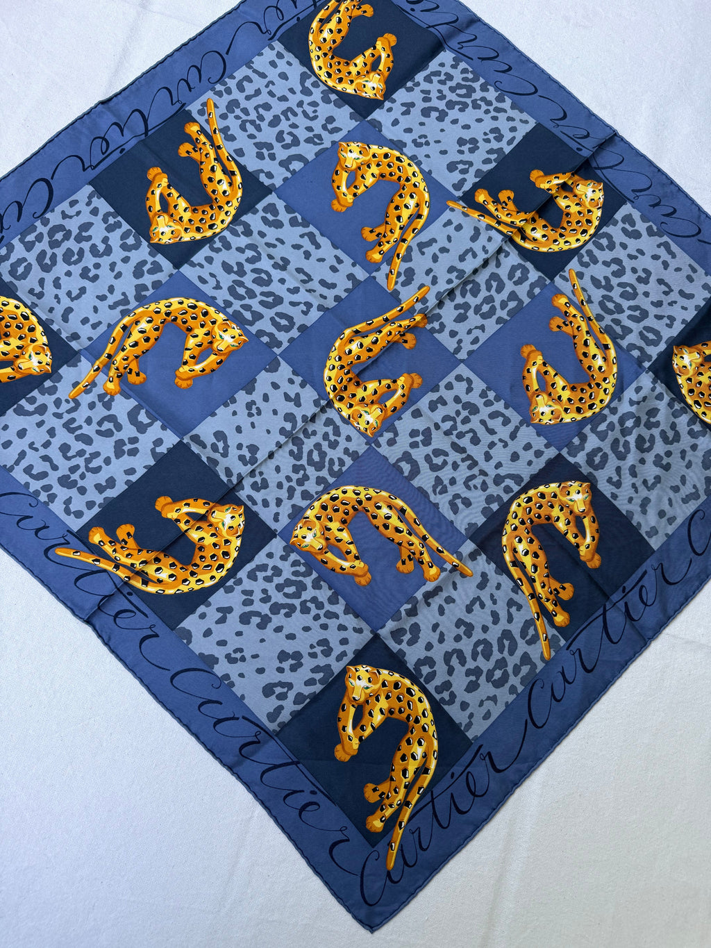 Bufanda Cartier – Modelo Azul Y Panteras