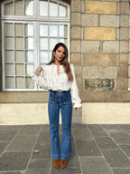 Amélia beige floral blouse