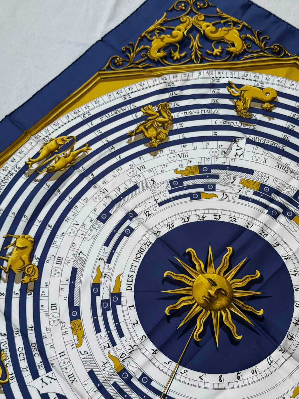 Foulard Hermès – Modèle Astrologie