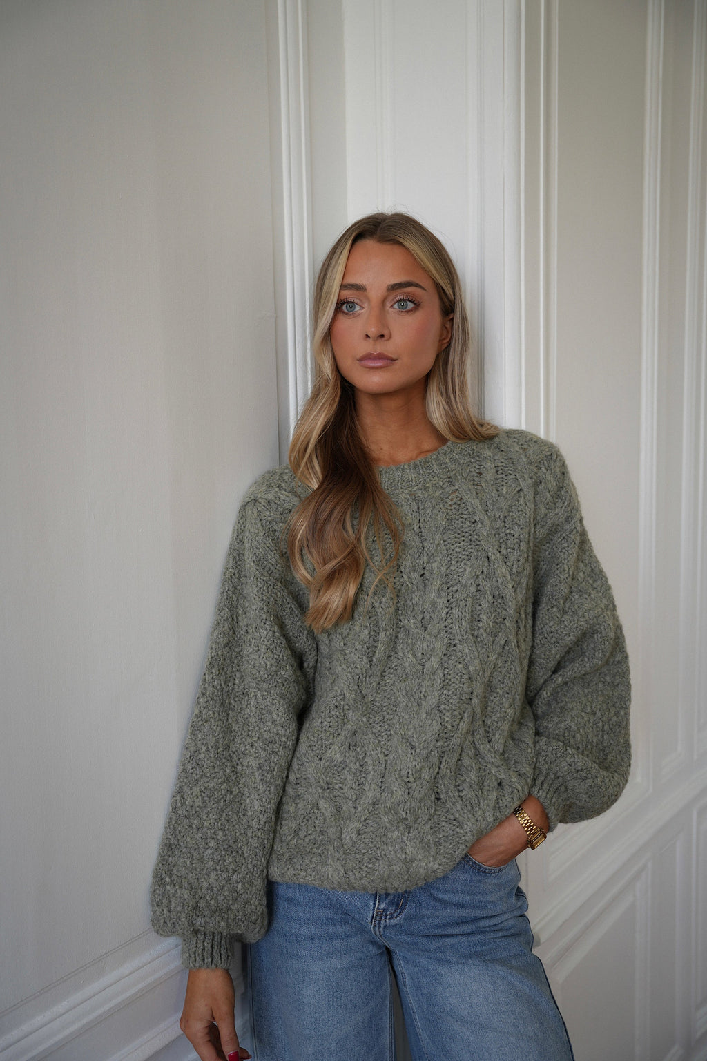 Santana Light Khaki - Cable Sweater