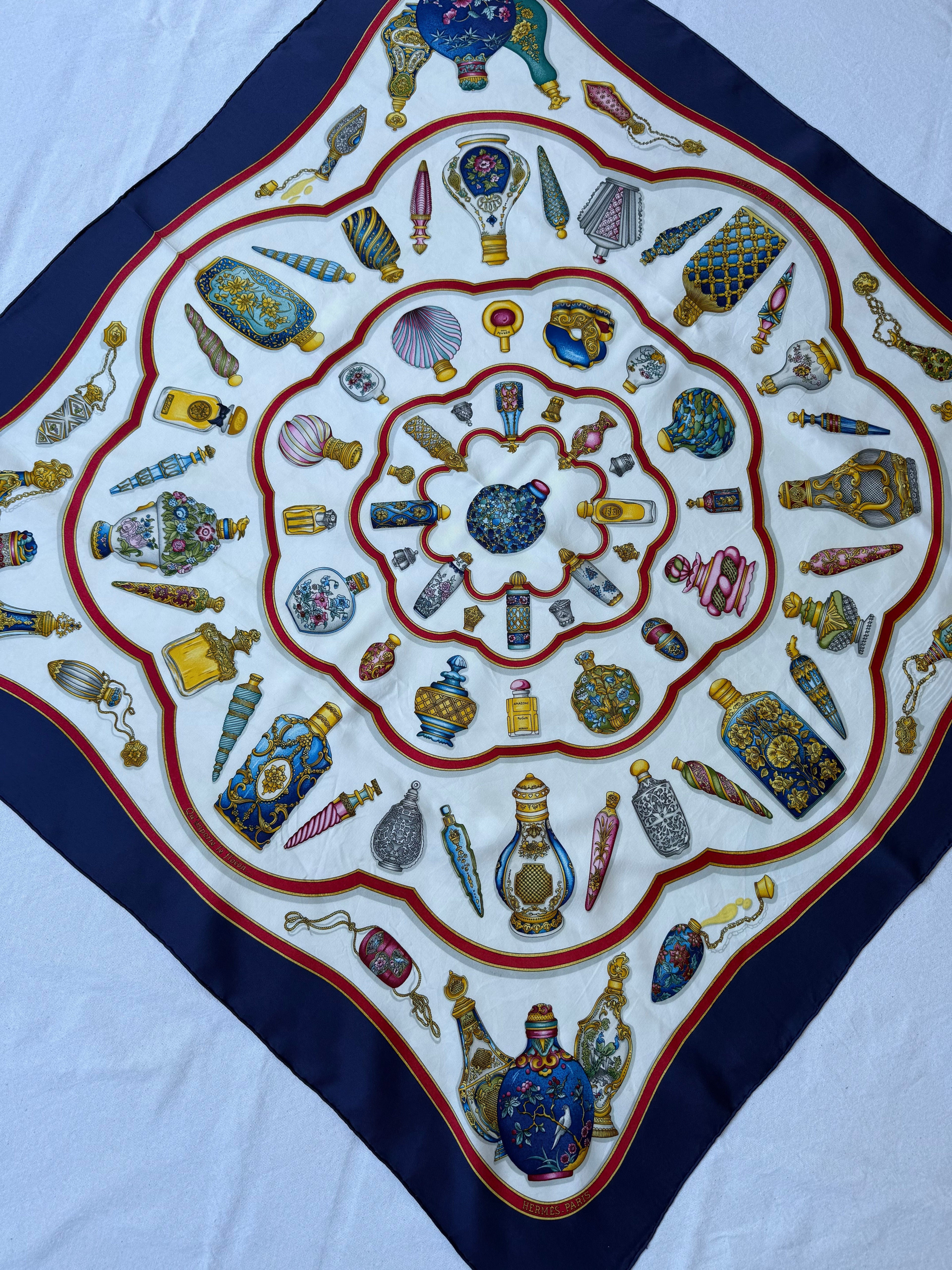 Hermès scarf – Flacons model