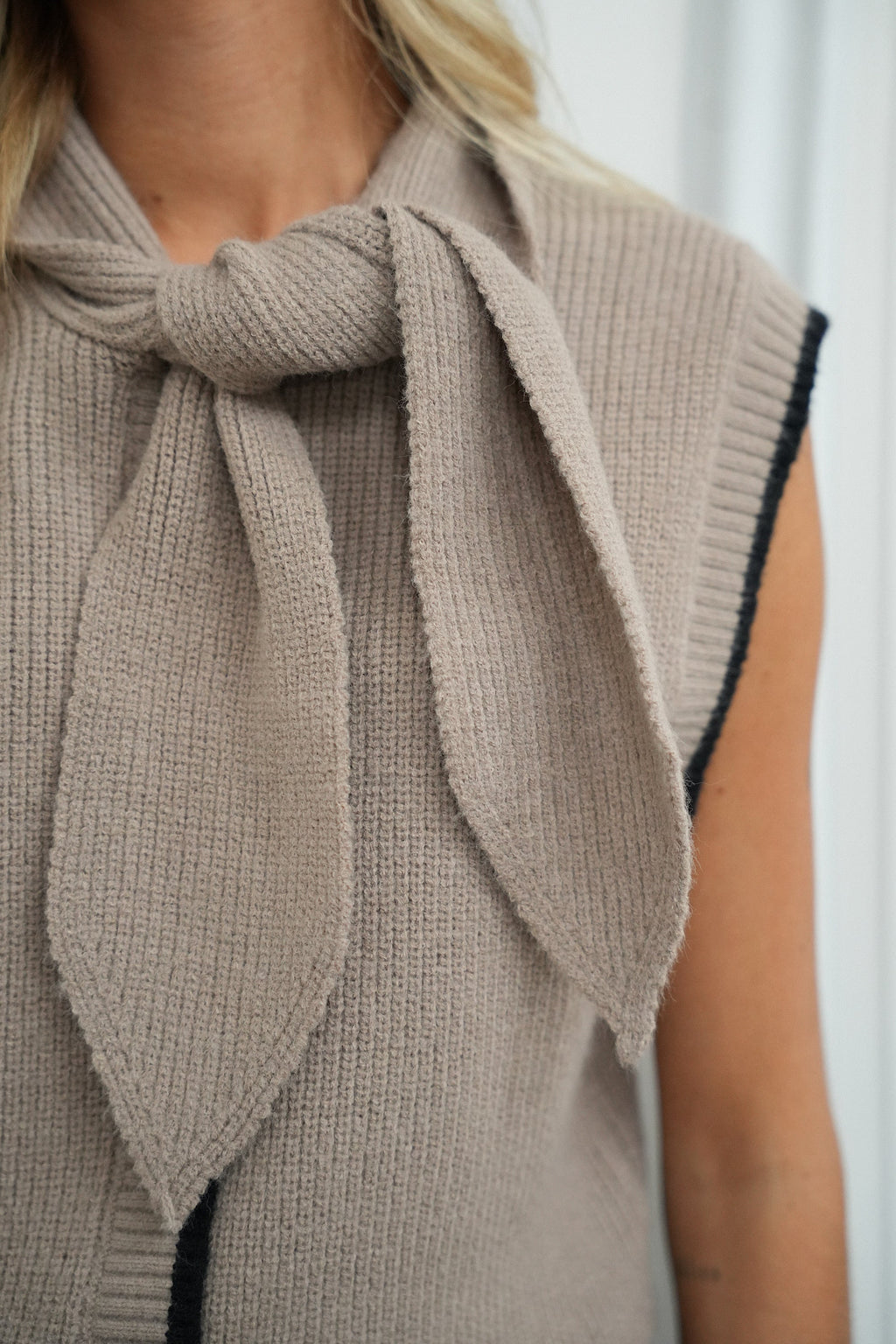 Maglione smanicato Adixia - Taupe