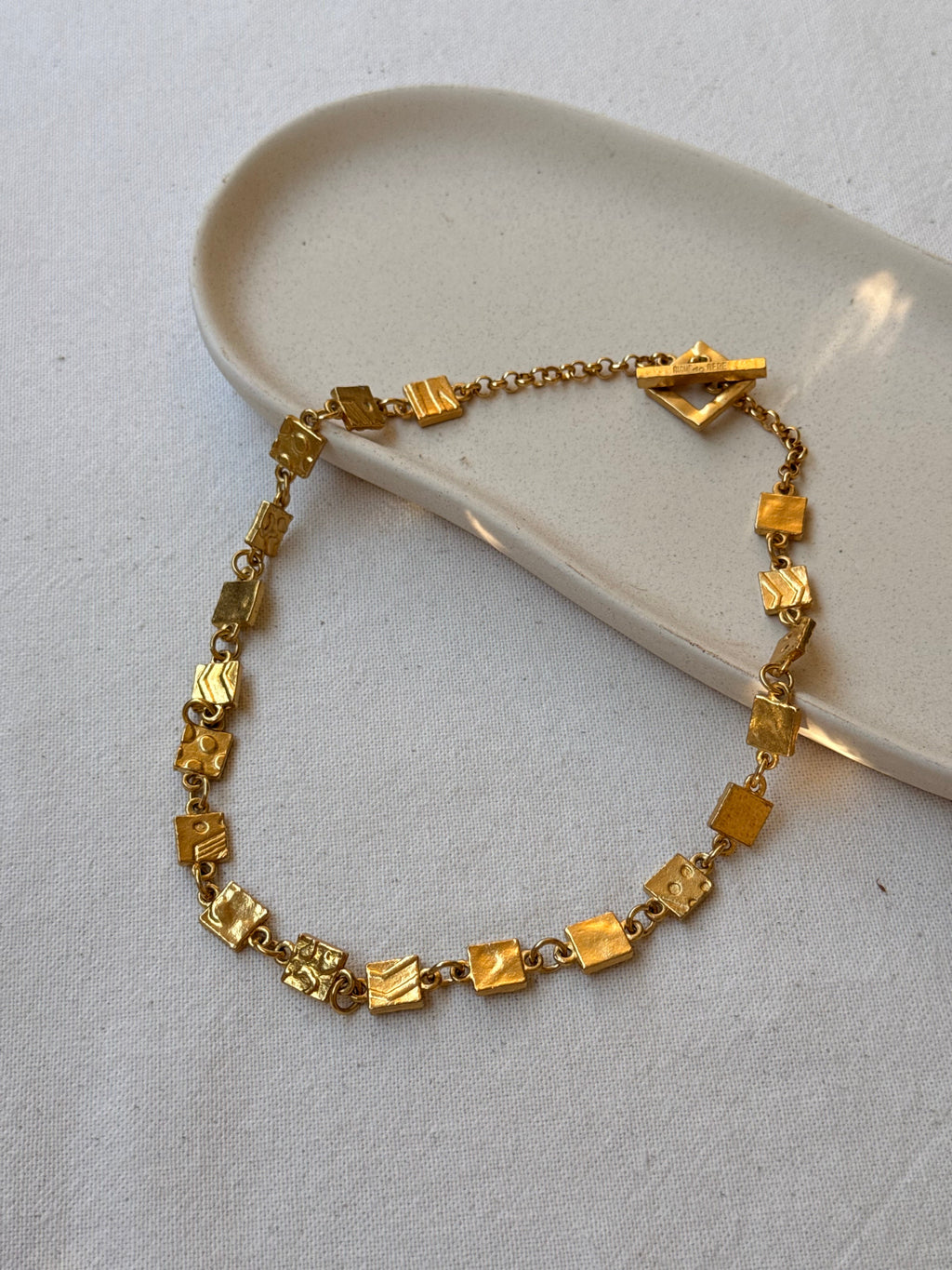 Collier Biche De Bere Vintage - Maille Géométrique Dorée