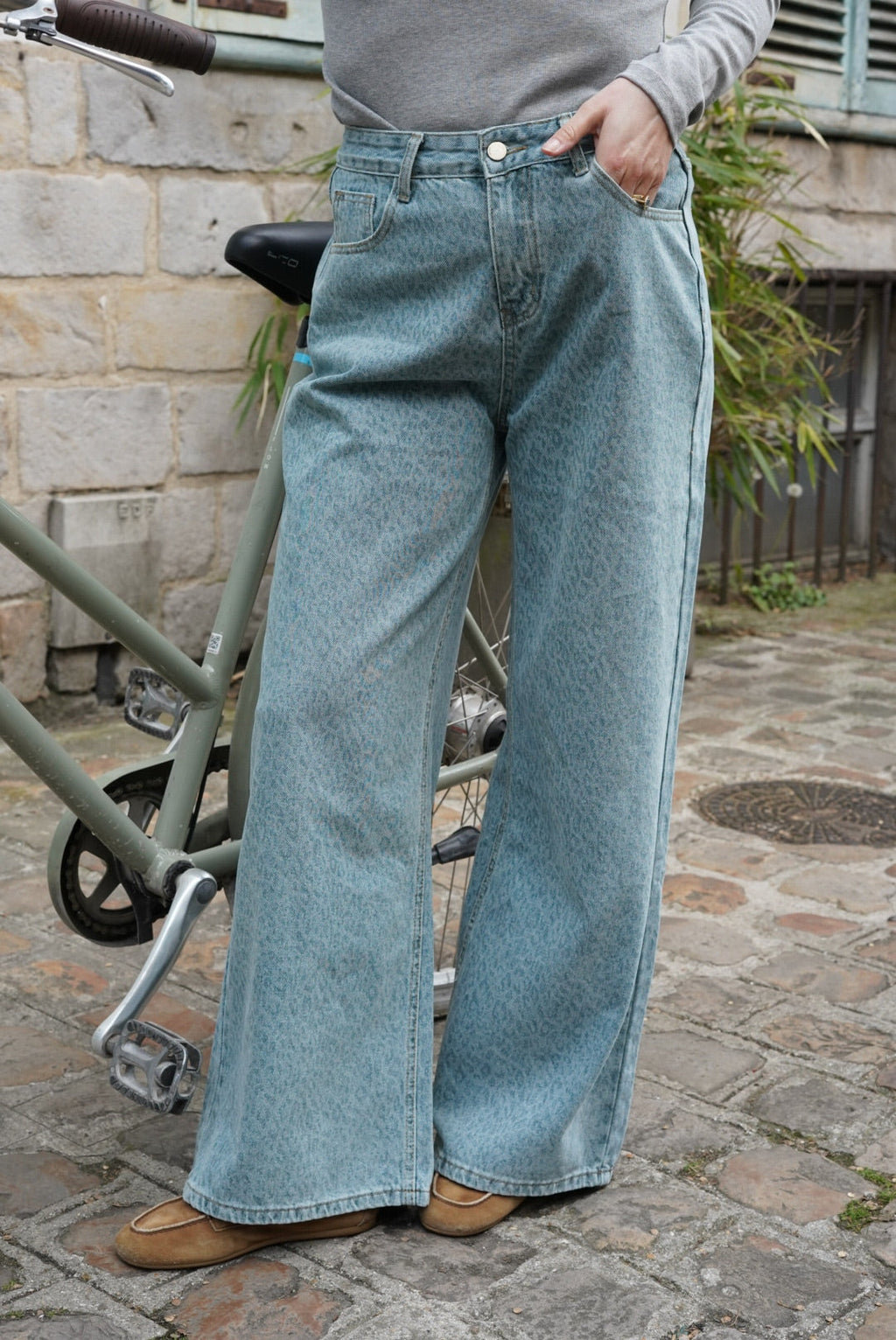 Jean Roméo Blue Leopard