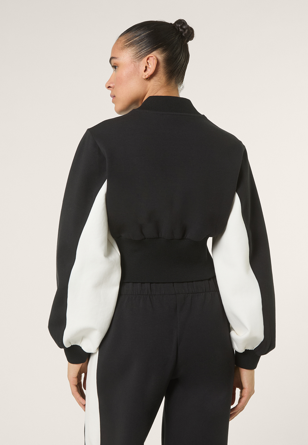 Chaqueta De Chándal Corta De Buceo Con Cuello Acanalado - Negro-Garceta