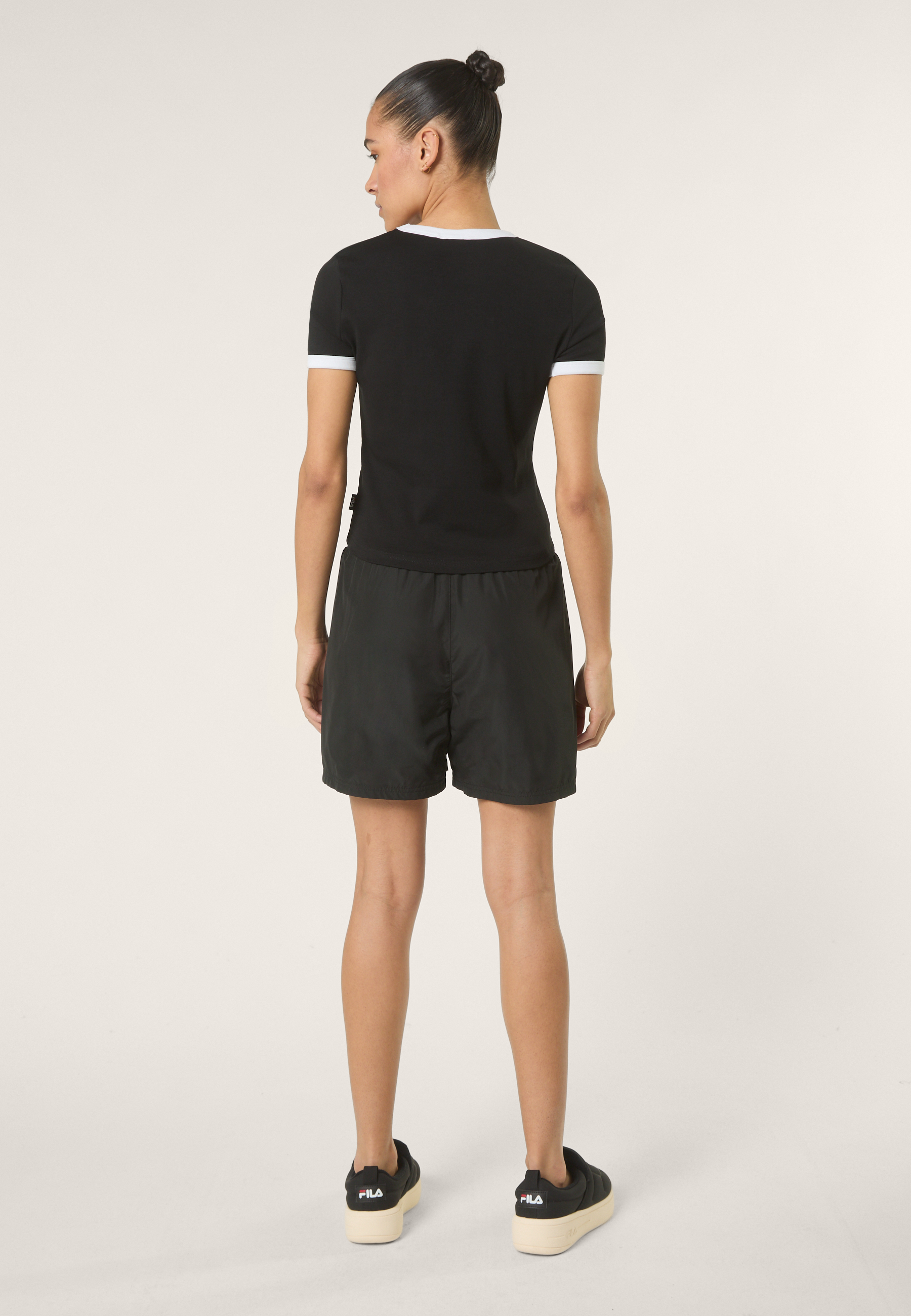 Shorts tejidos con ribetes sueltos en contraste - Negro