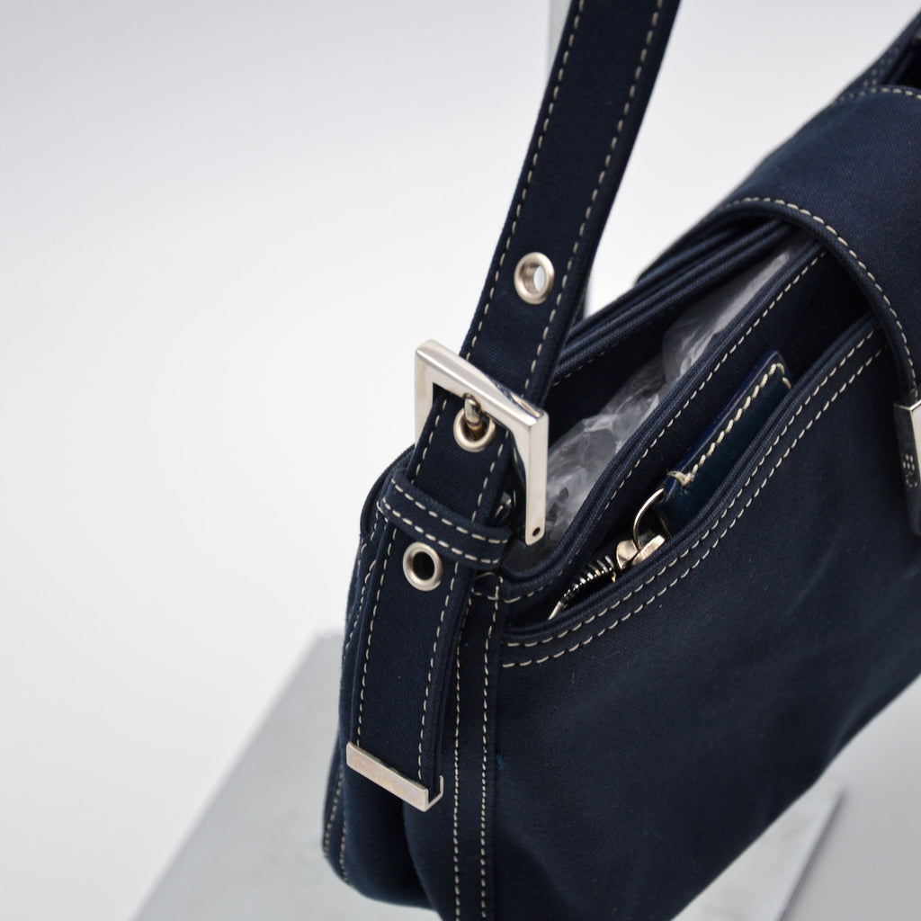 Sac Fendi Baguette Toile Bleu Marine Fermoir Ff Émail Vintage