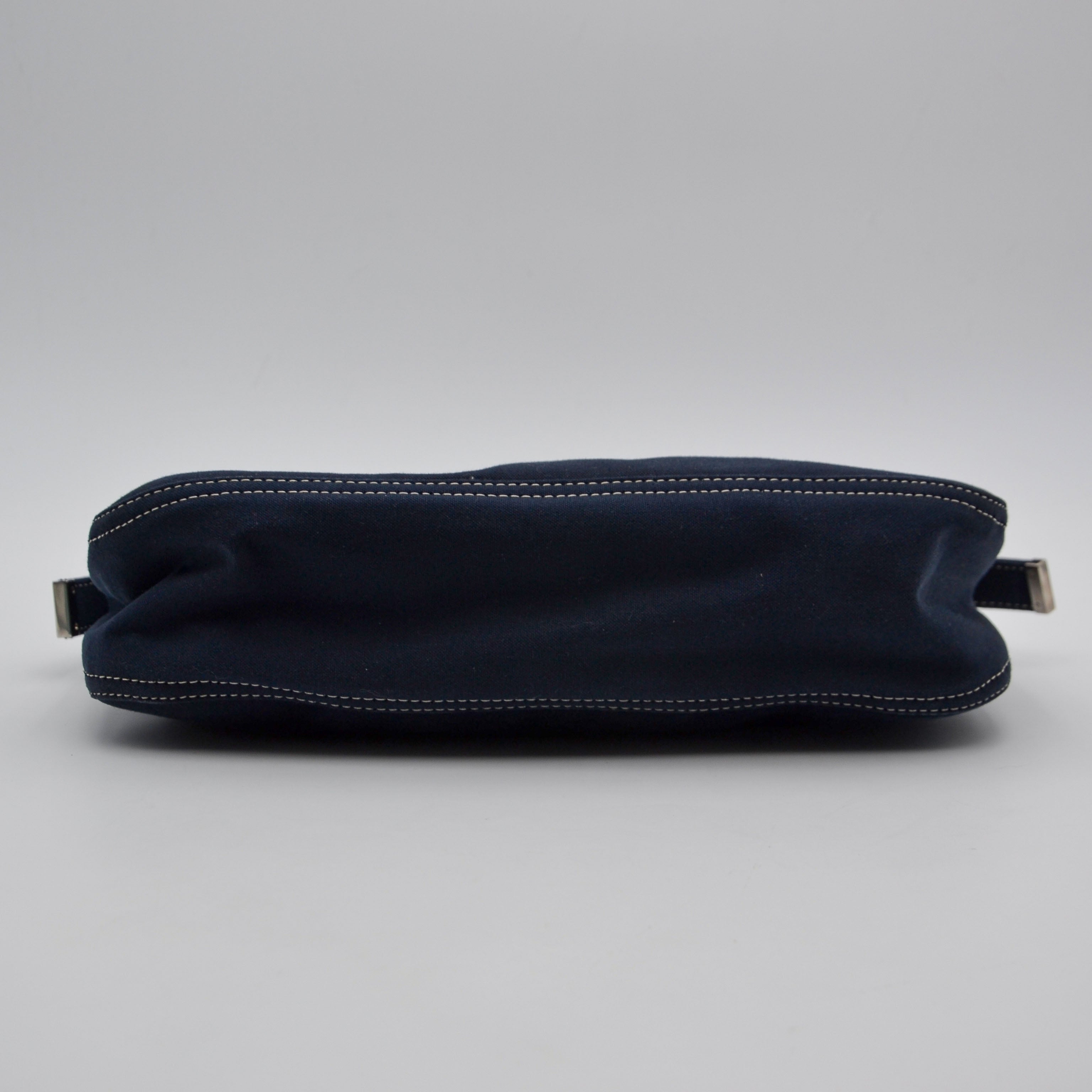 Sac Fendi Baguette Toile Bleu Marine Fermoir Ff Émail Vintage