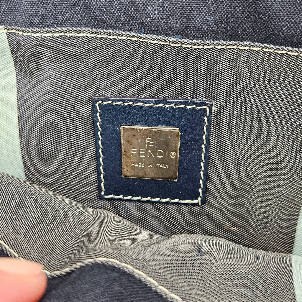 Sac Fendi Baguette Toile Bleu Marine Fermoir Ff Émail Vintage
