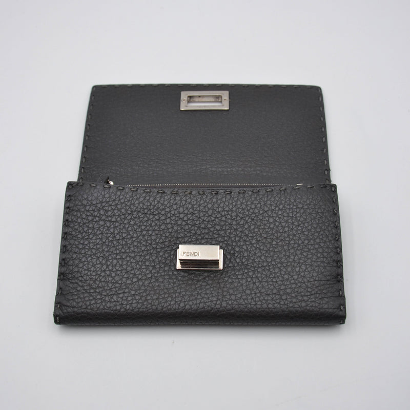Portefeuille Fendi Selleria Cuir Grainé Gris Anthracite Unisexe