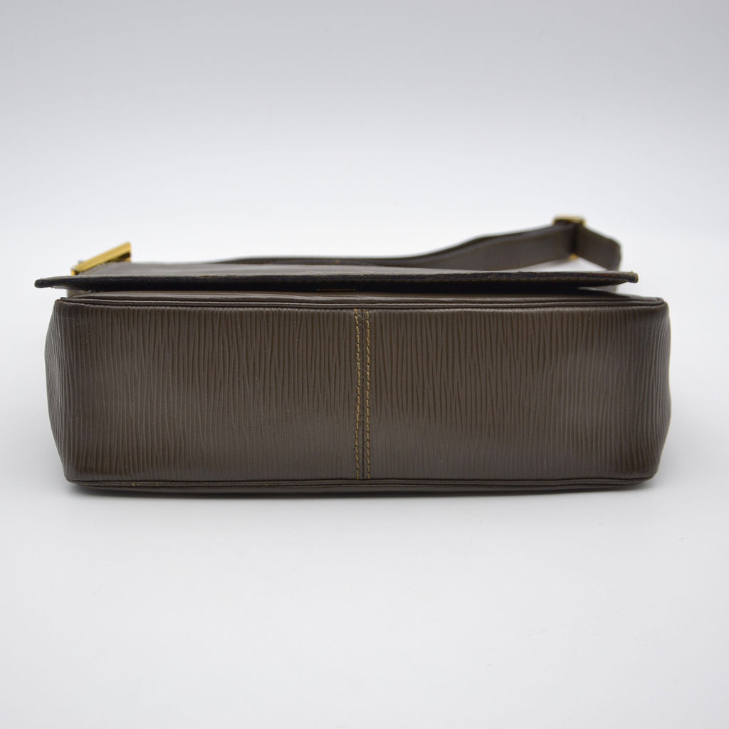 Vintage Fendi Épi Leather Bag