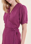 Vestido largo cruzado de lino morado