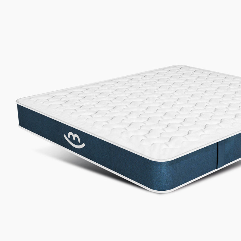 Packshot détoure du Matelas Mila sur fond blanc