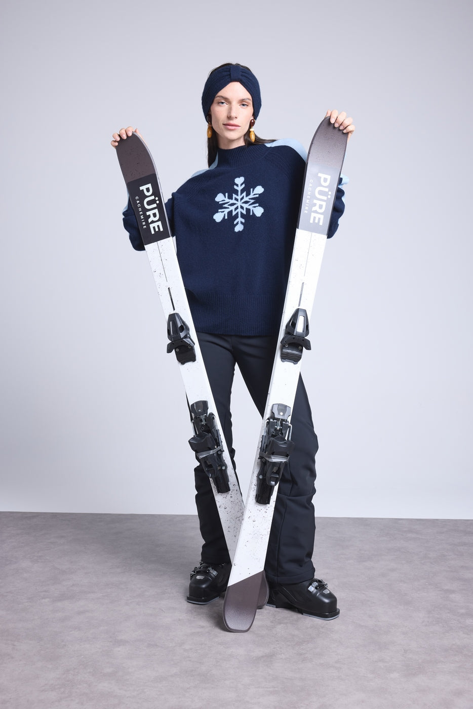 Jersey de cuello alto con gran copo de nieve Flora - Azul marino azul cielo - Mujer