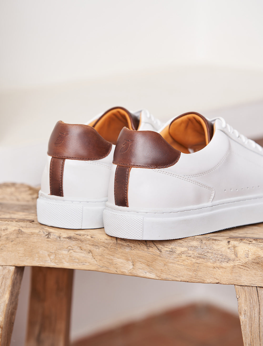 Zapatillas con Cordones Frisco V3 - Blanco y Burdeos - Hombre