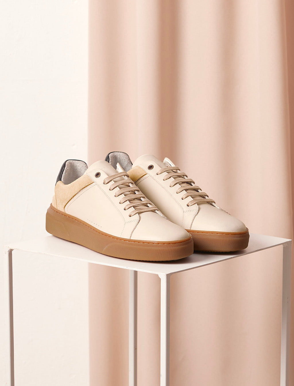 Zapatillas Con Cordones Lino - Crema & Negro - Hombre