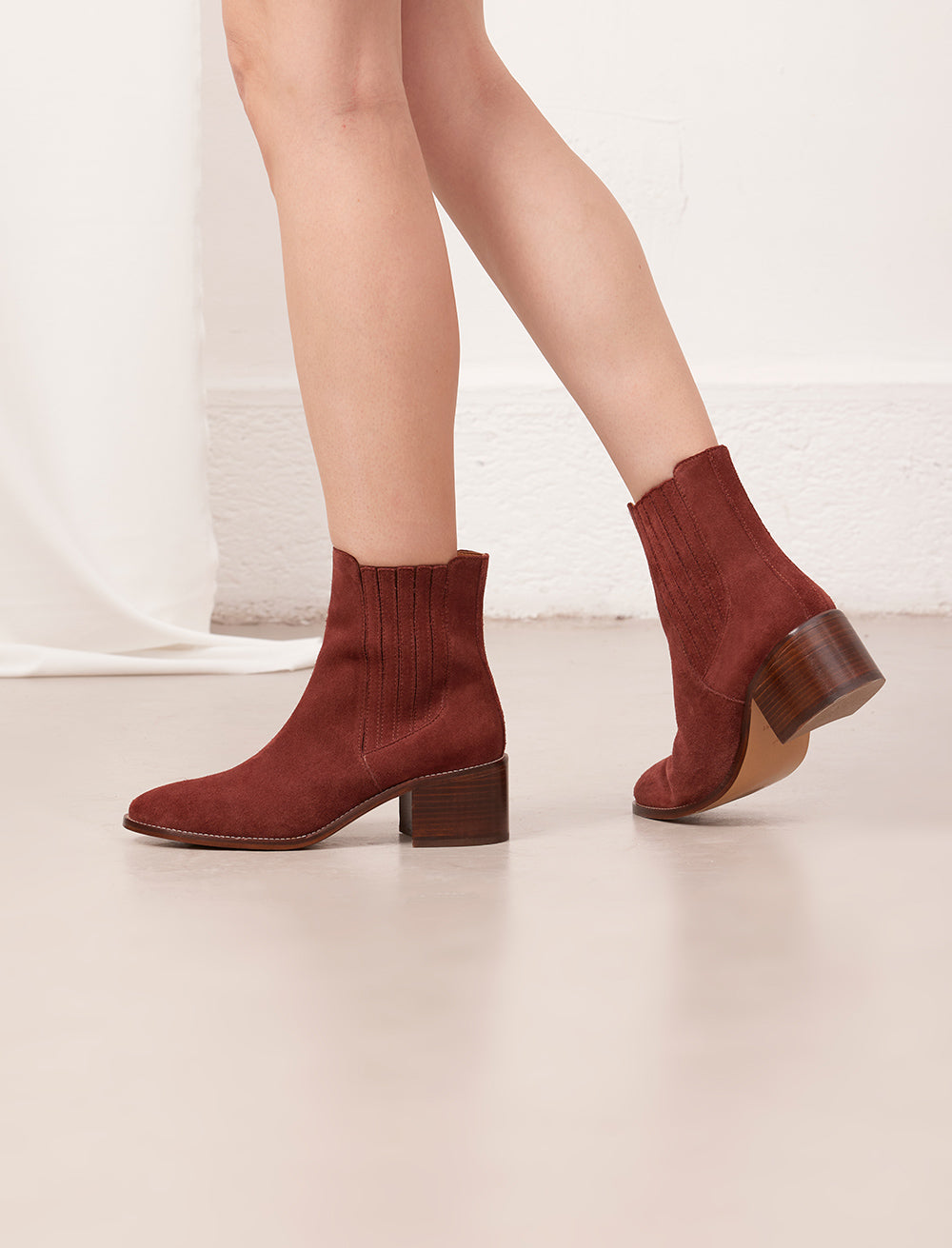 Lisa Heeled Chelsea Boot - Muscat - Women