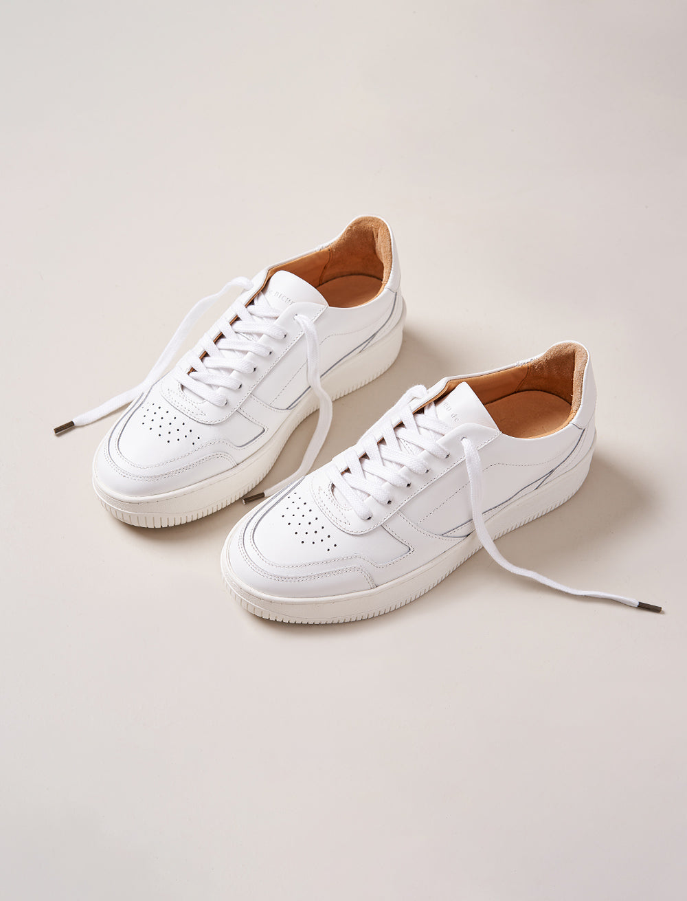 Vasco Lace-Up Trainers - Optical White - Women