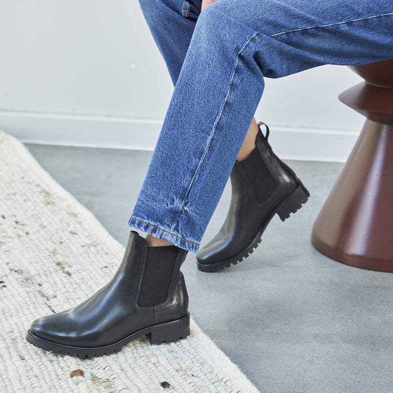 Chelsea Boots La Femme Pressée Cuir Noir