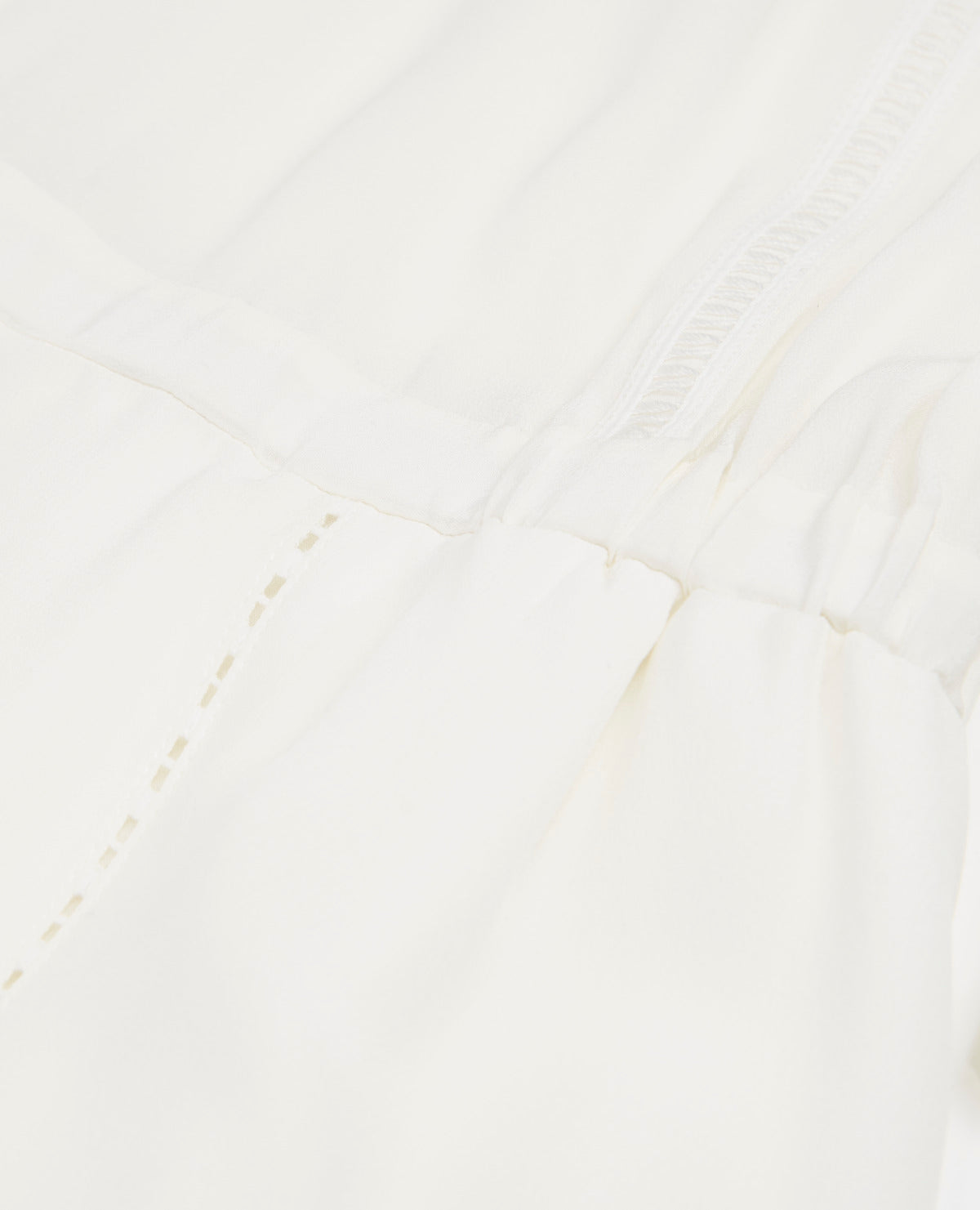 Vestido corto de seda blanco con mangas anudadas - Mujer