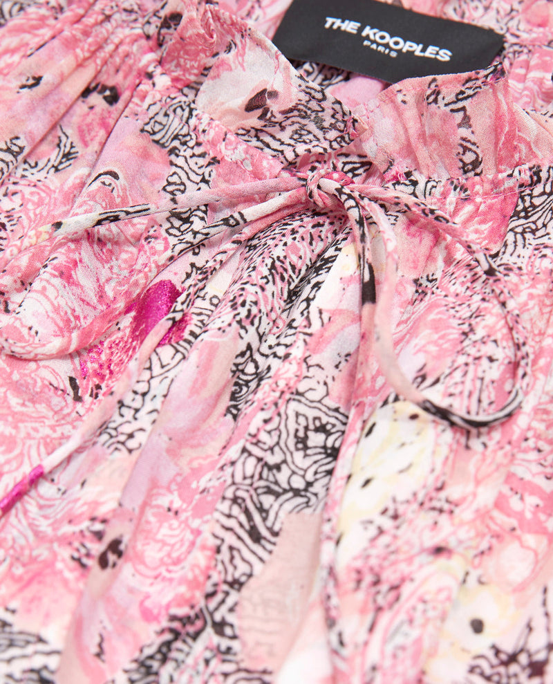 Vestido corto rosa con mangas con volantes estampados - Mujer