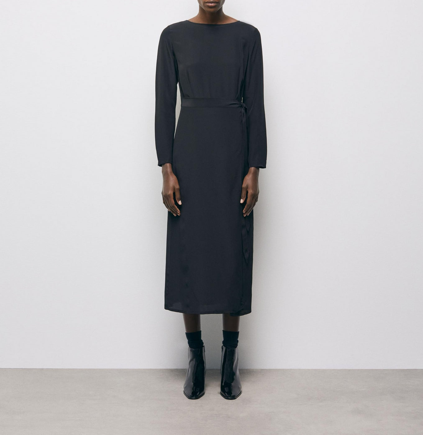 Vestido midi - Negro - Mujer