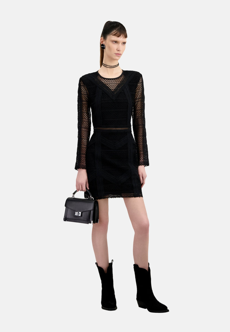 Robe Courte Avec Mix Dentelles A Manches Longues