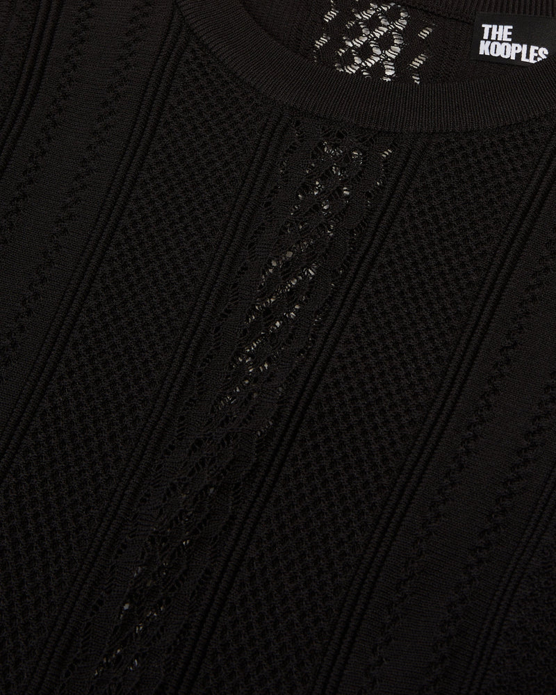 Robe Longue Details De Points Et Ouvertures Cotes