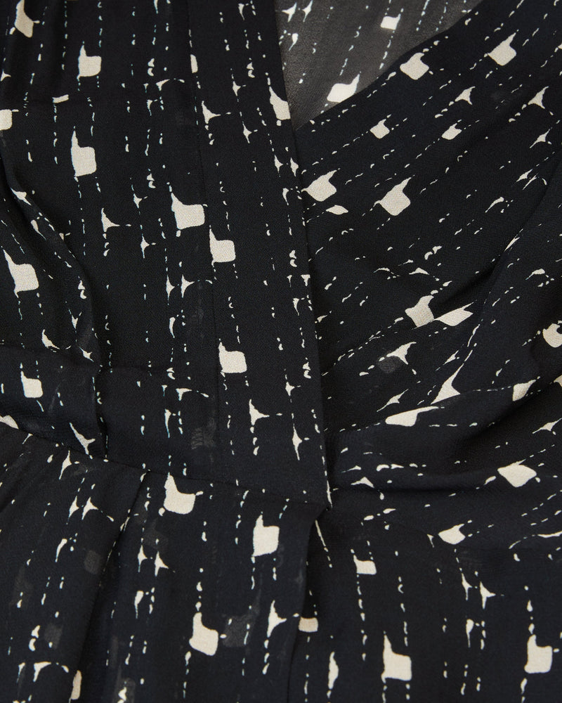 Robe Courte A Manches Longues