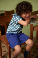 Pantalón corto de algodón orgánico cobalto, etiqueta GOTS - Selección FUB en amaetc.com, concept store ecológico para niños