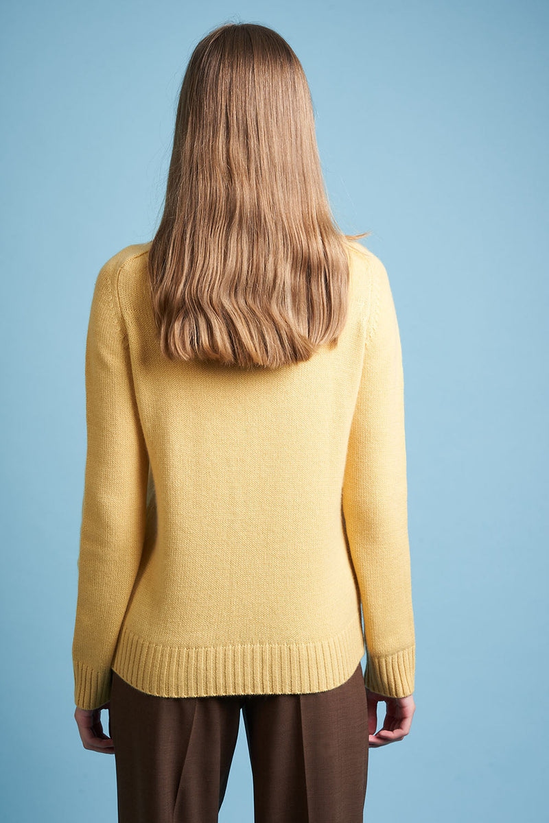 Jersey de punto de lana y cachemira, cuello redondo en la espalda - Amarillo