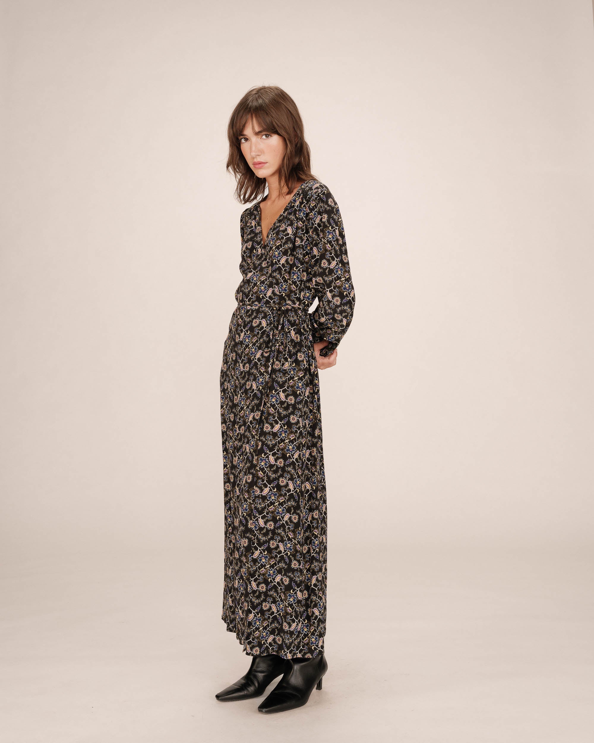 Long Black Floral Dress Superbe