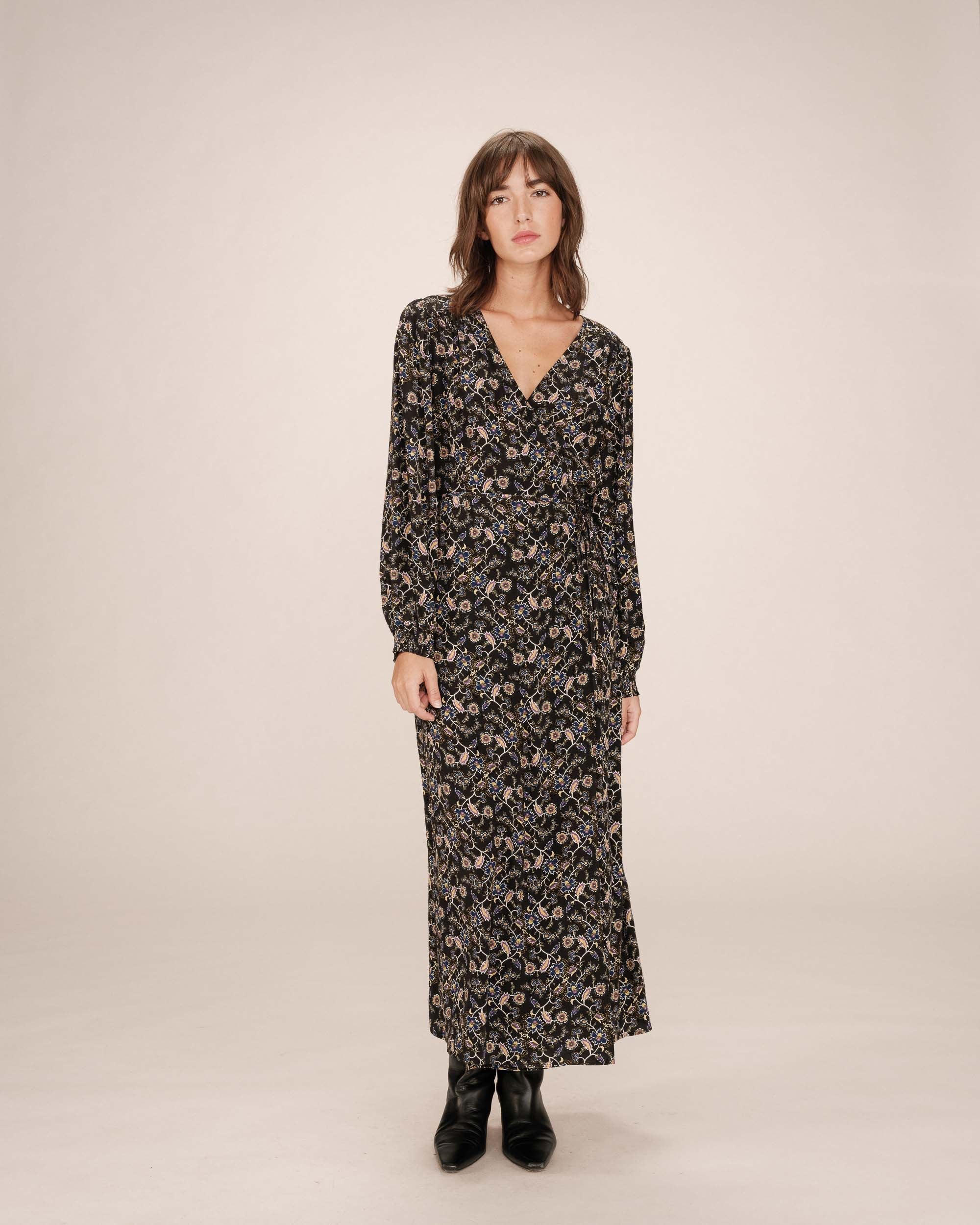Long Black Floral Dress Superbe