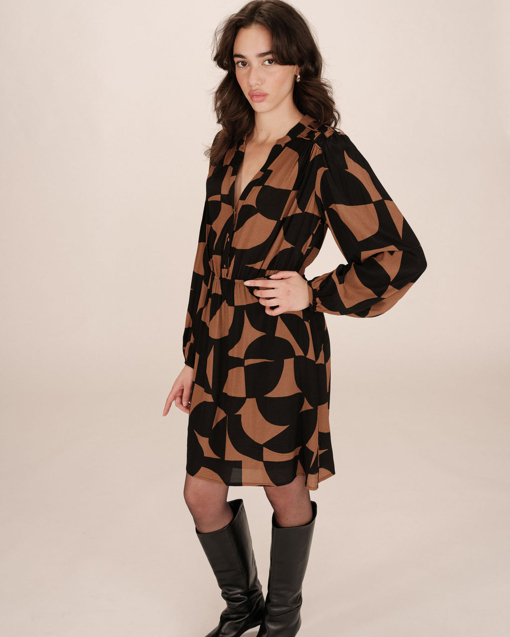 Short Graphic Dress Chocolate Selia