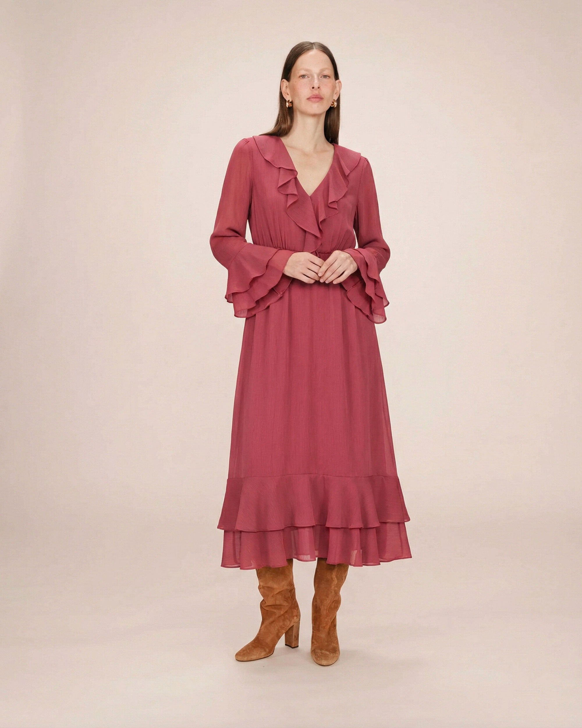 Vestido Etéreo Largo con Volantes Blush Samira
