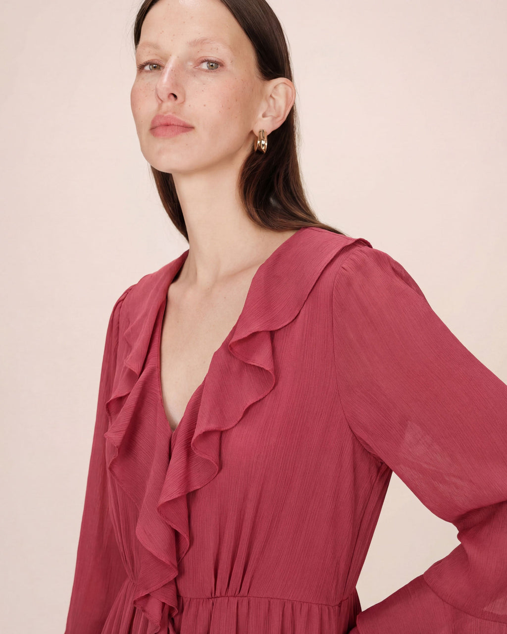 Vestido Etéreo Largo con Volantes Blush Samira